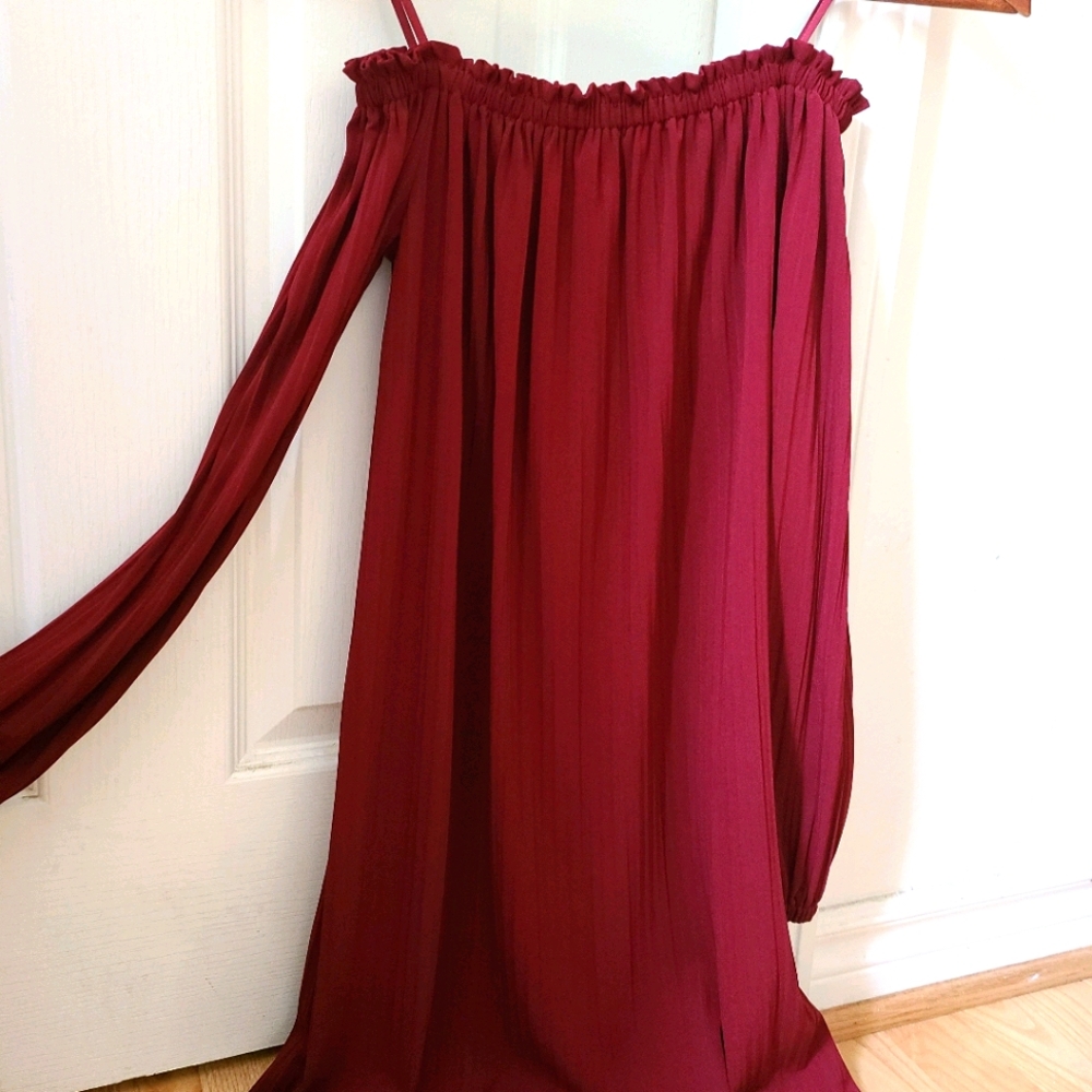 Off-shoulder mini dress Size XS
